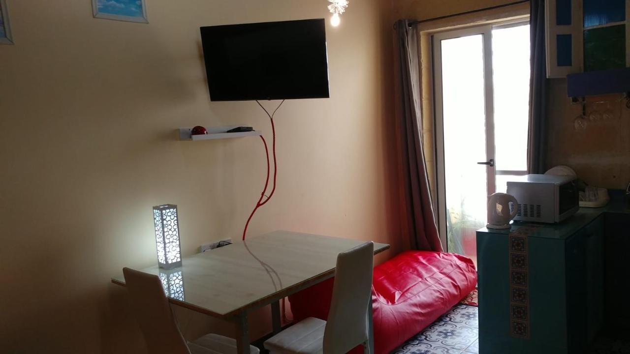 Triesti Home Victoria Εξωτερικό φωτογραφία