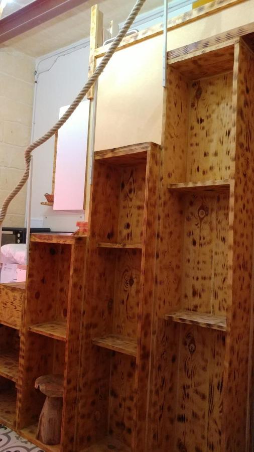 Triesti Home Victoria Εξωτερικό φωτογραφία