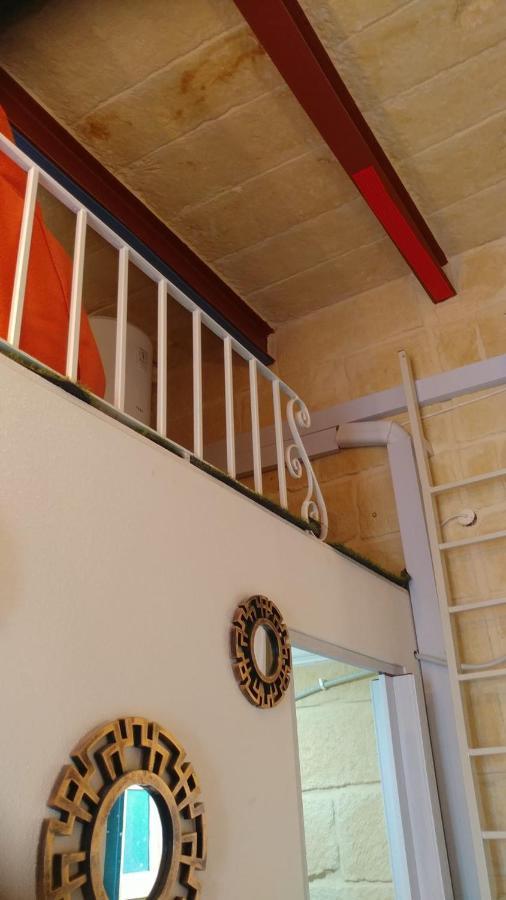 Triesti Home Victoria Εξωτερικό φωτογραφία